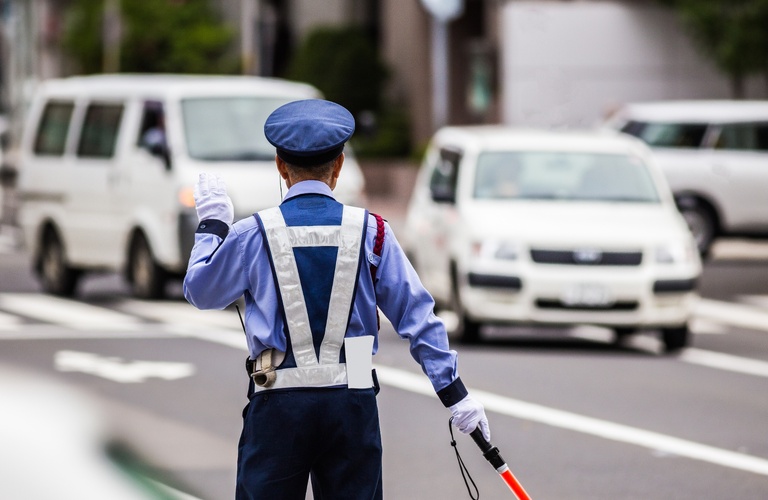 工事現場やイベント会場の交通誘導を実施 | 熊本で警備の求人なら未経験からでも安心のPROK合同会社